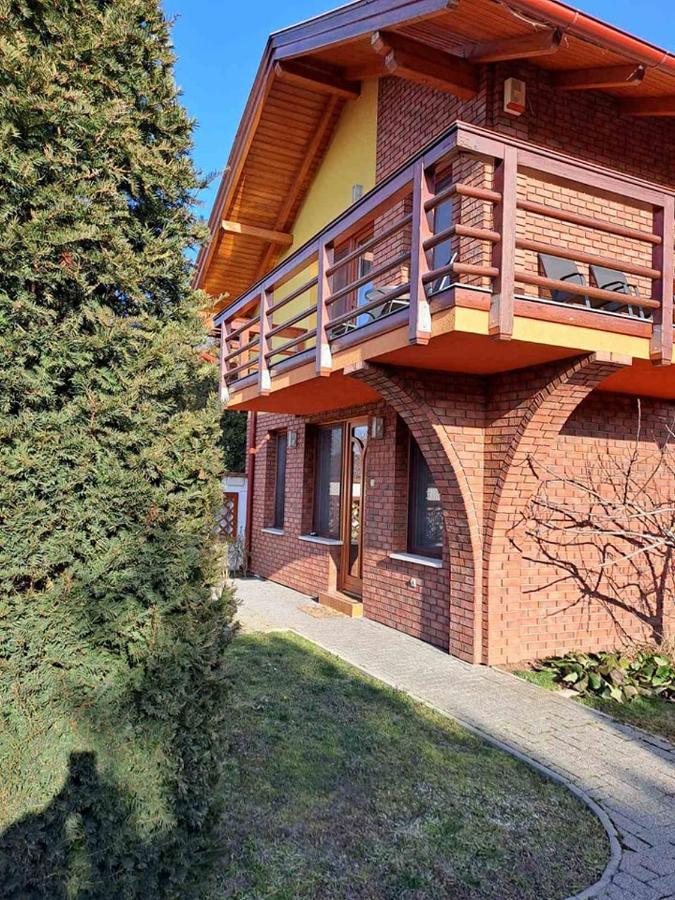 Rozmaring Apartmanok Gyula Eksteriør bilde